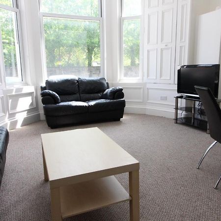 Central Two Bedroom Victorian Apartment With Free Parking エディンバラ エクステリア 写真