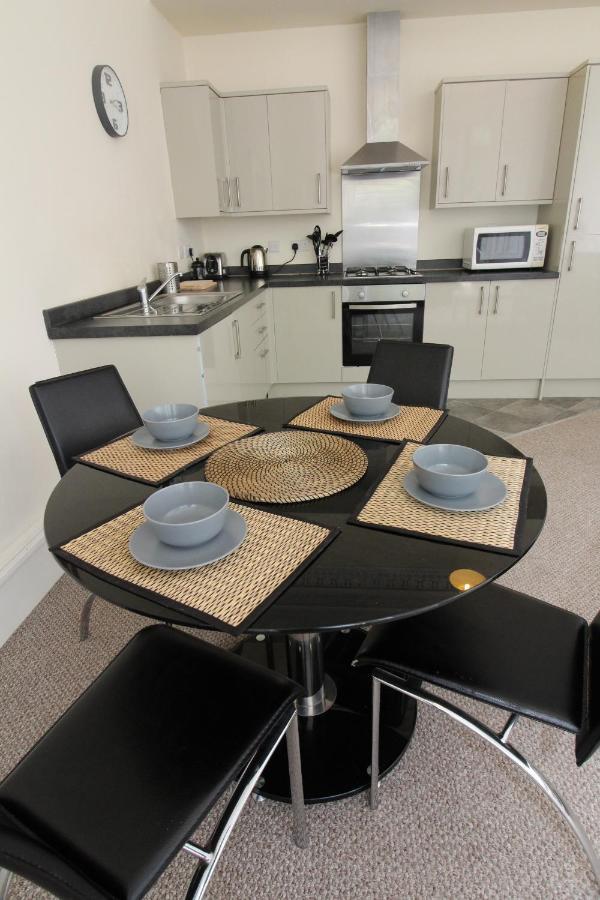 Central Two Bedroom Victorian Apartment With Free Parking エディンバラ エクステリア 写真