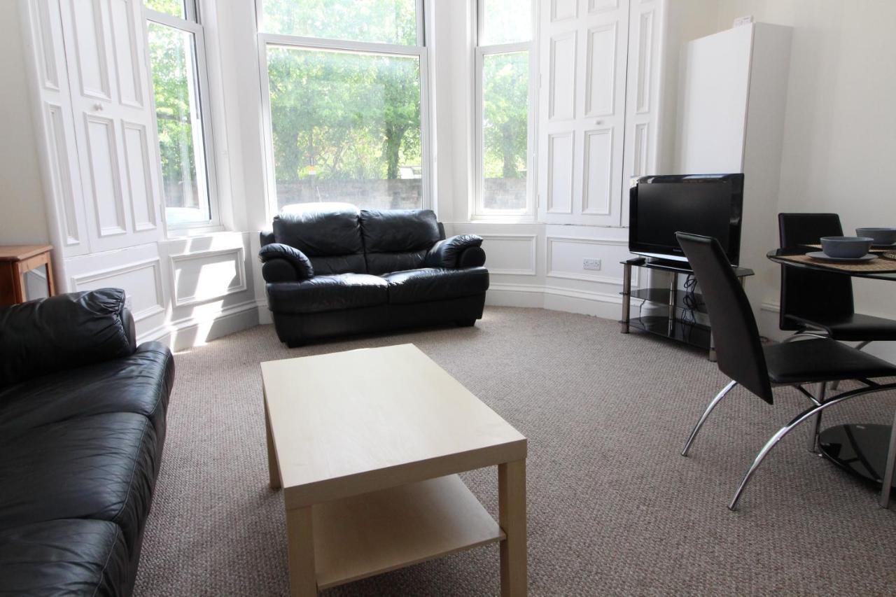 Central Two Bedroom Victorian Apartment With Free Parking エディンバラ エクステリア 写真