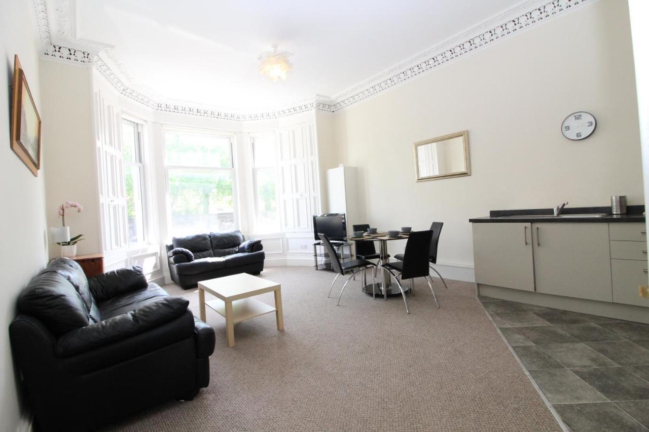 Central Two Bedroom Victorian Apartment With Free Parking エディンバラ エクステリア 写真